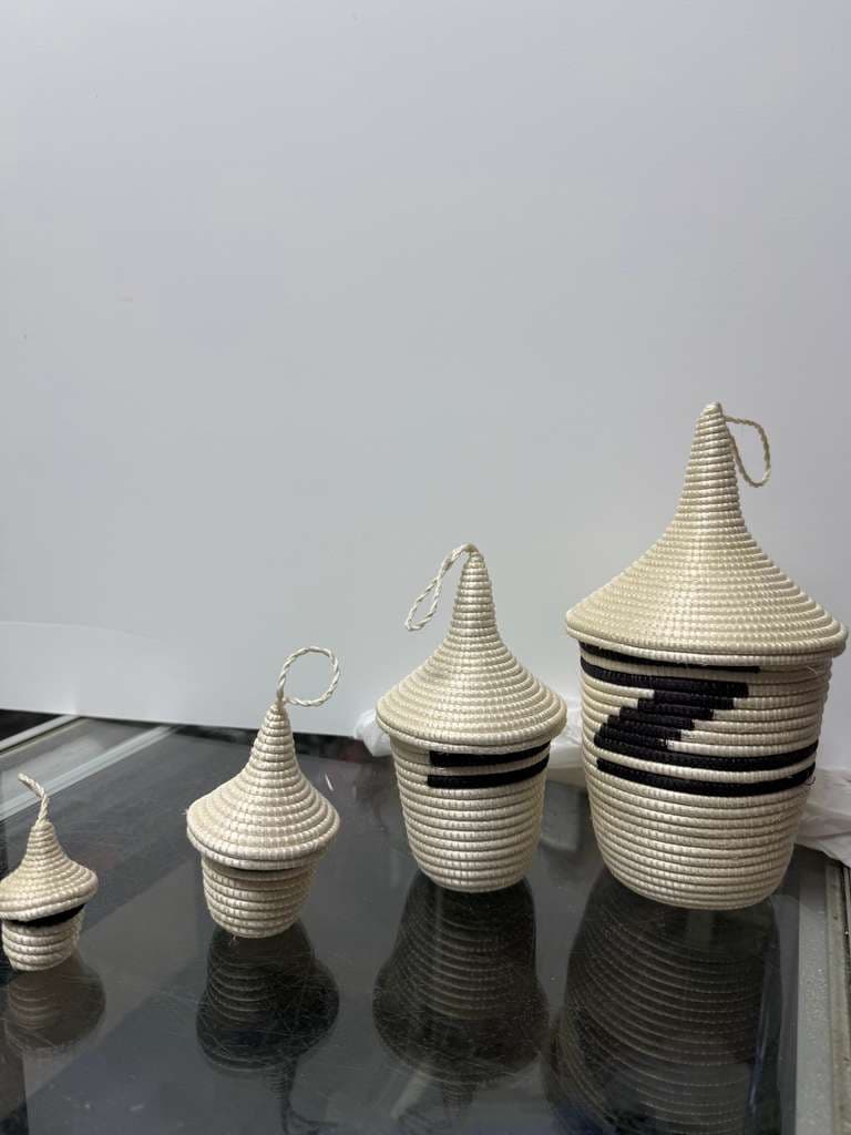 Uduseke — Mini Woven Baskets, Set of 4 (White & Black)